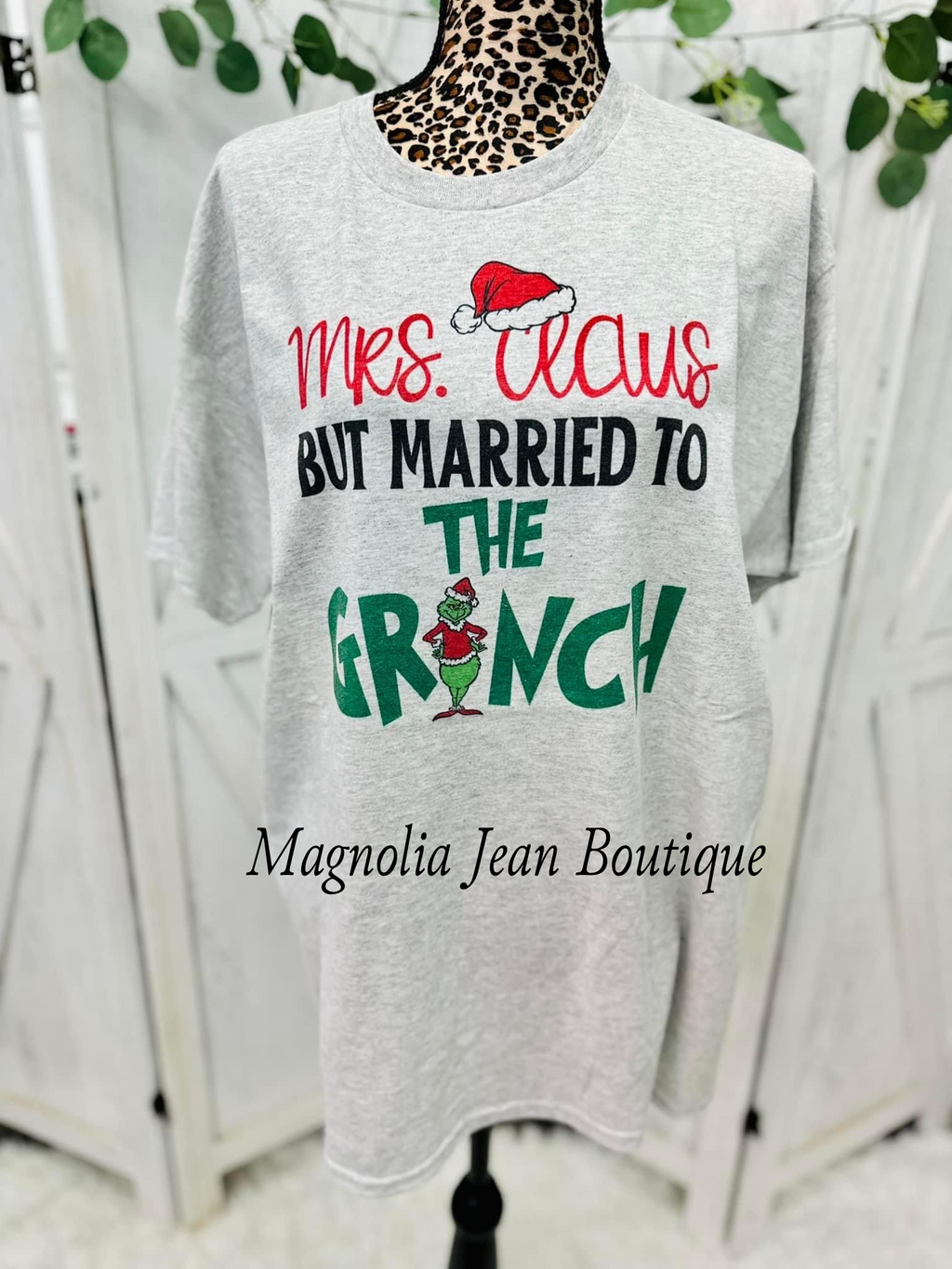 🎄Special Order Tee🎄 Mrs. Claus Married To The Grinch Tee