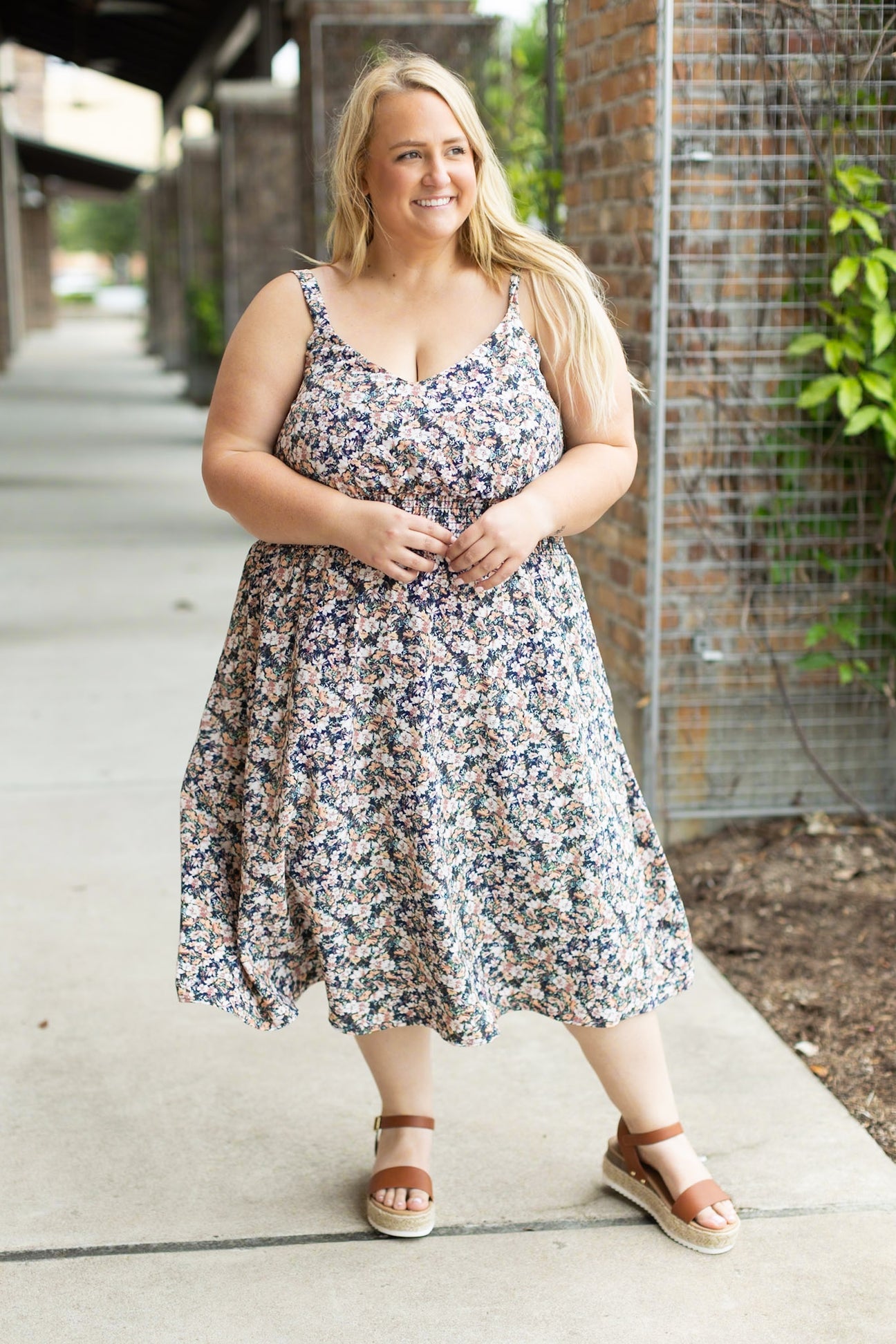 Cassidy Midi Dress Vintage Navy Micro Floral