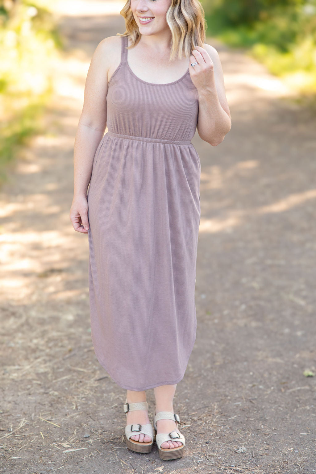 Reagan Ribbed Midi Dress Mocha