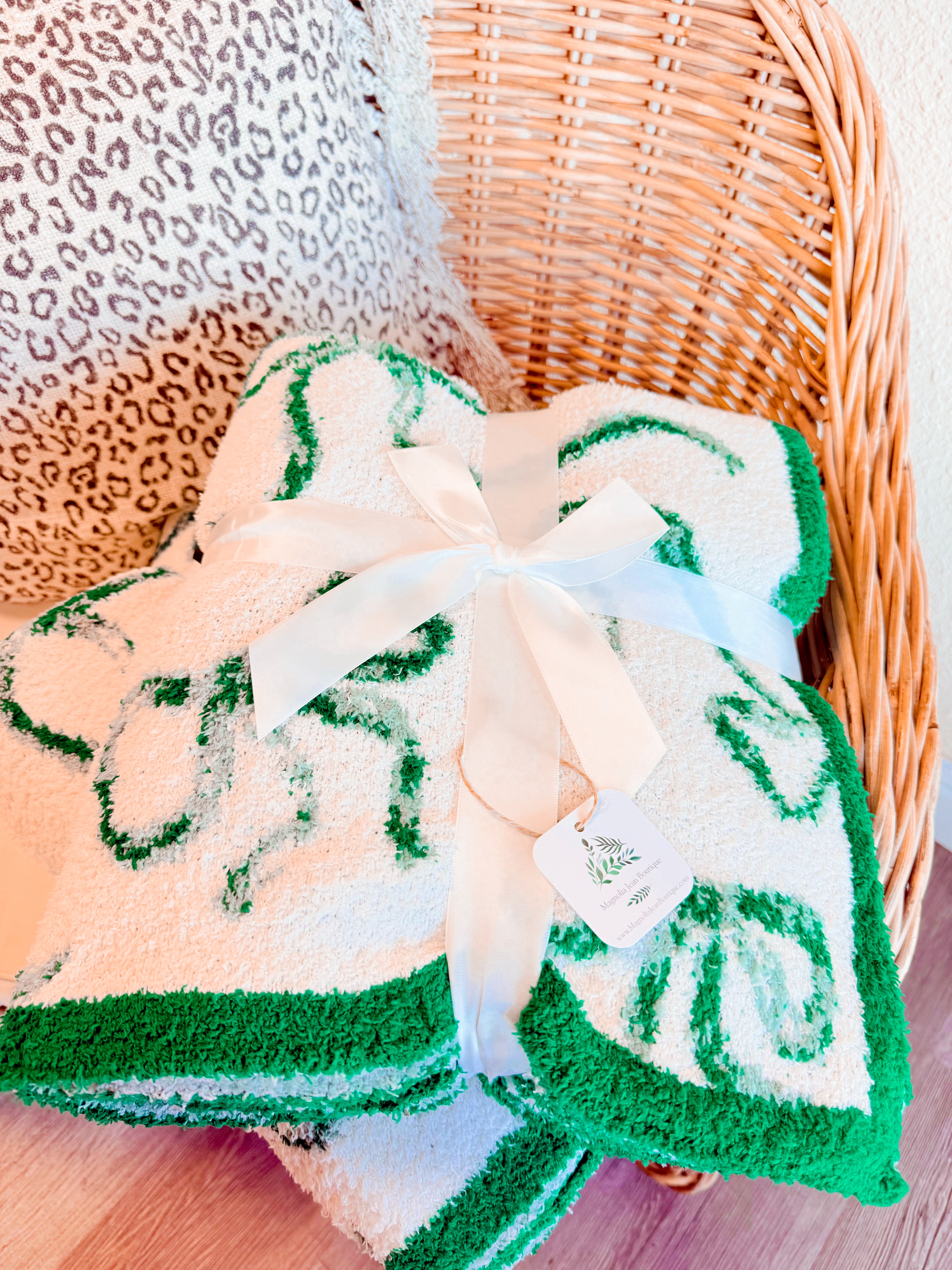 Plush & Fuzzy Blanket Green Ribbons