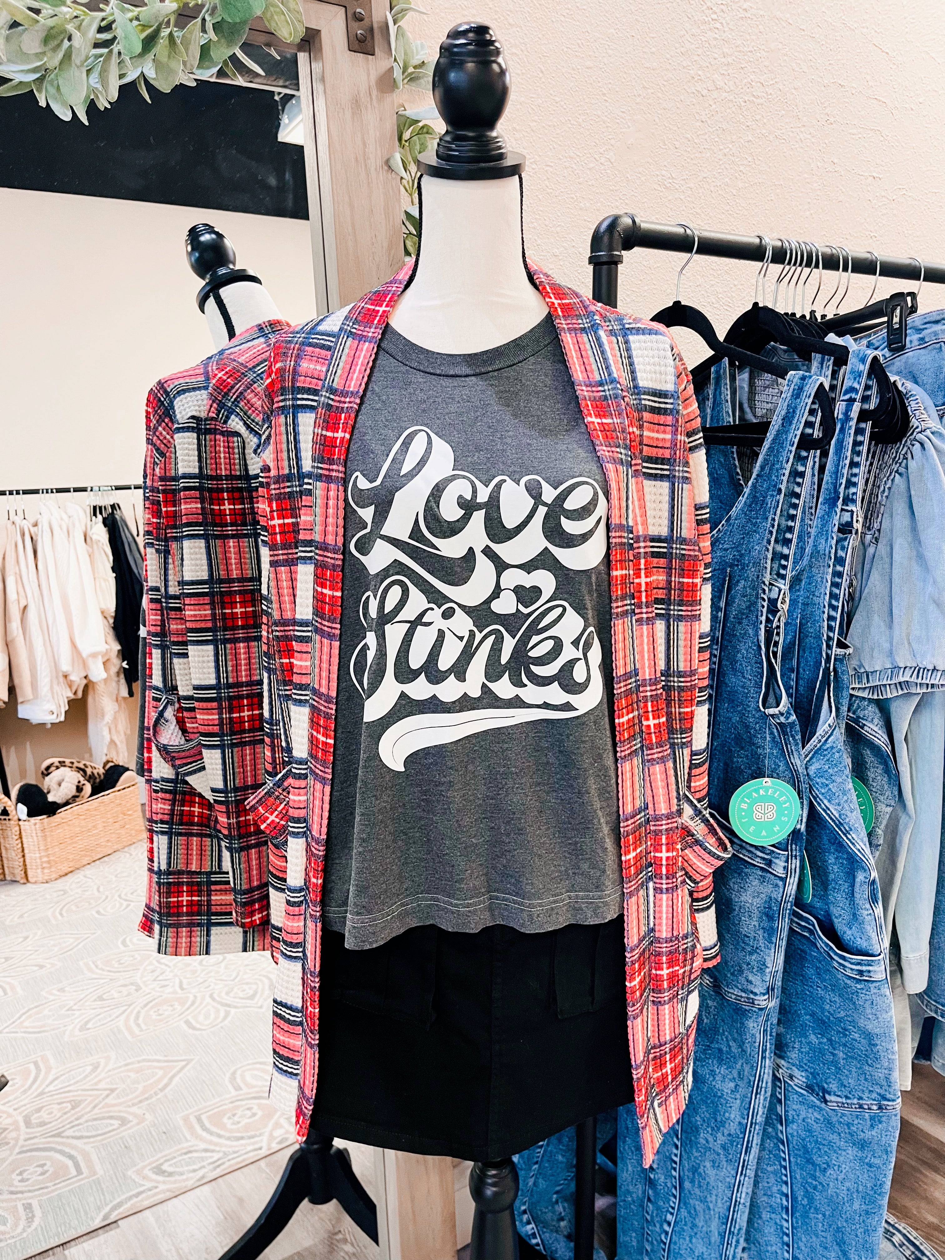 Love Stinks Crop Tee