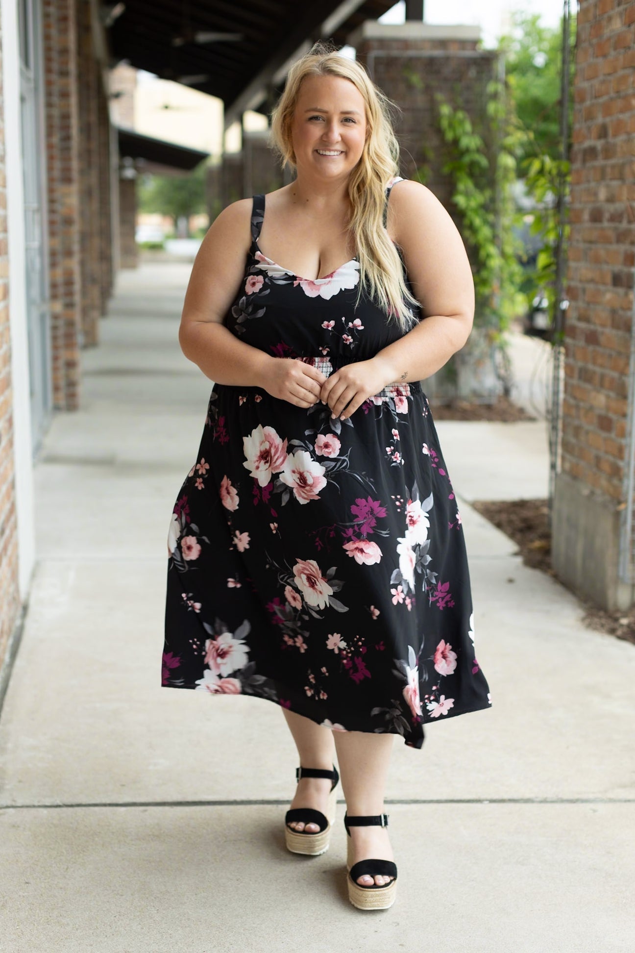 Cassidy Midi Dress Black Floral