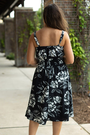 Cassidy Midi Dress Black & White Floral